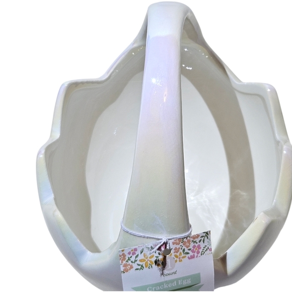 Bullseye's Playground Easter Cracked Egg Basket White Iridescent Ceramic - Picture 2 of 6